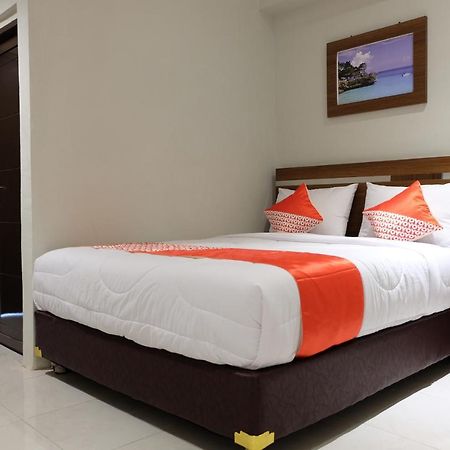 Super Oyo 2756 Anata Hotel Makassar Eksteriør billede