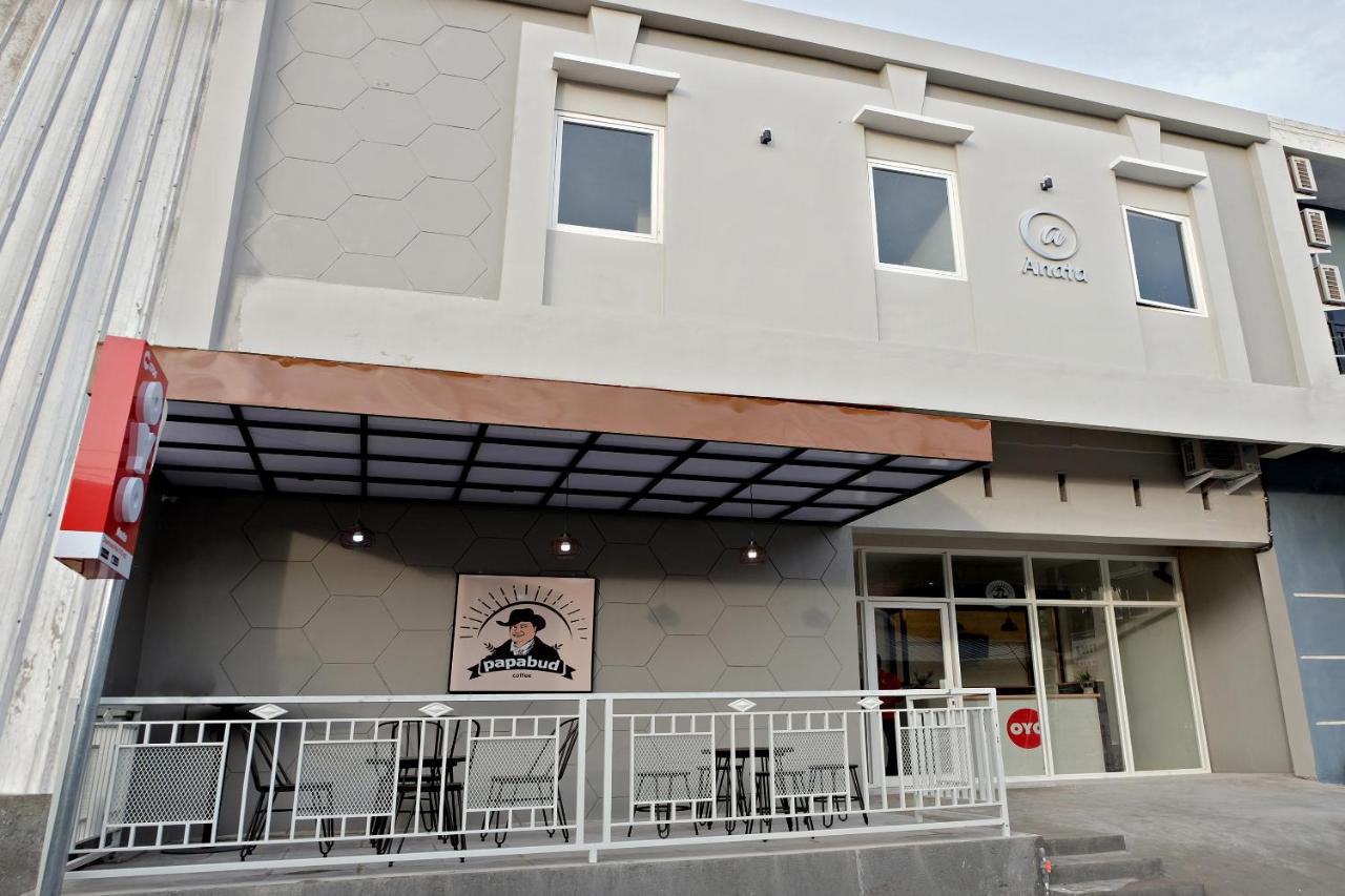 Super Oyo 2756 Anata Hotel Makassar Eksteriør billede