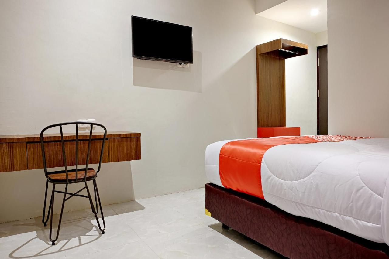 Super Oyo 2756 Anata Hotel Makassar Eksteriør billede