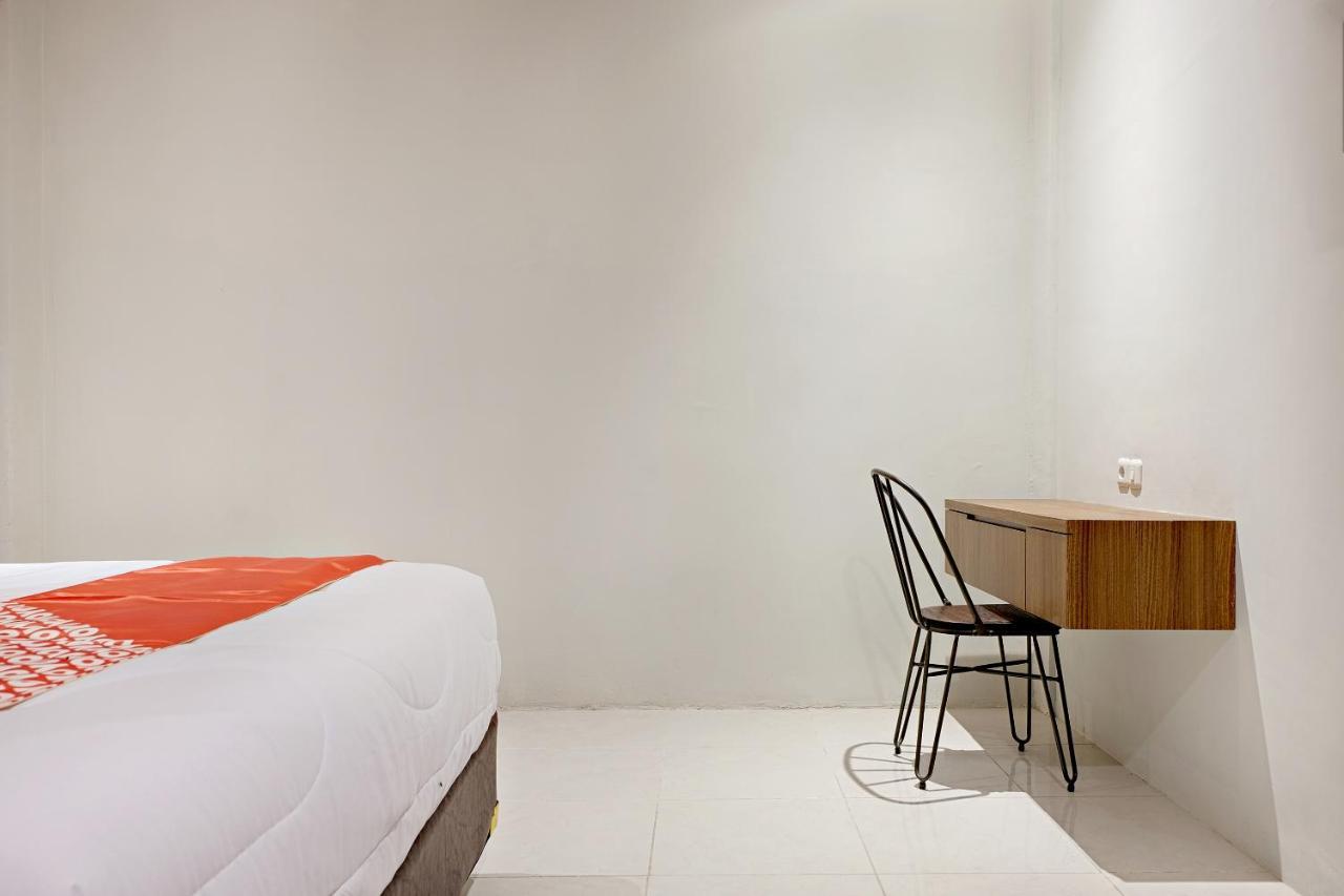 Super Oyo 2756 Anata Hotel Makassar Eksteriør billede